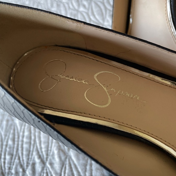 •Jessica Simpson pumps - Picture 2 of 6